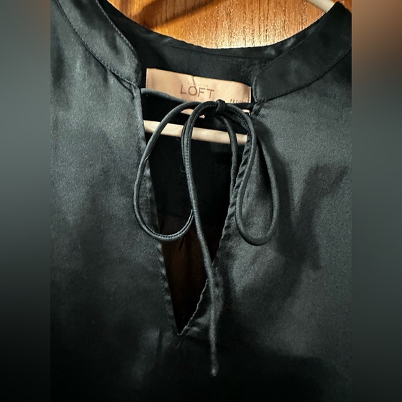 LOFT Petite Satin Emerald Green Long Sleeve Blouse - Picture 3 of 4